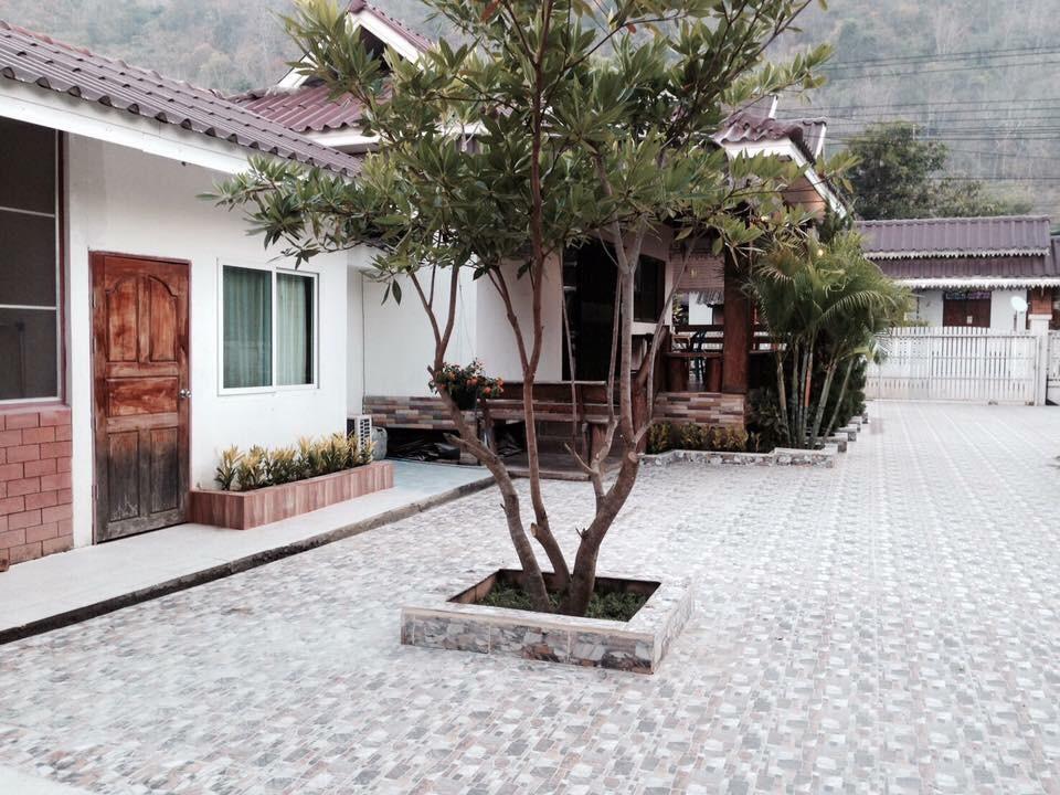 Hotel Pimpa House Ban Hua Nam Mae Sakut Exterior foto